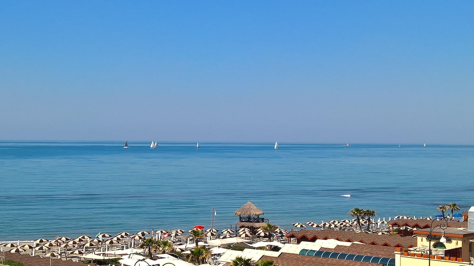 Hotel La Scaletta Lido di Ostia Eksteriør billede