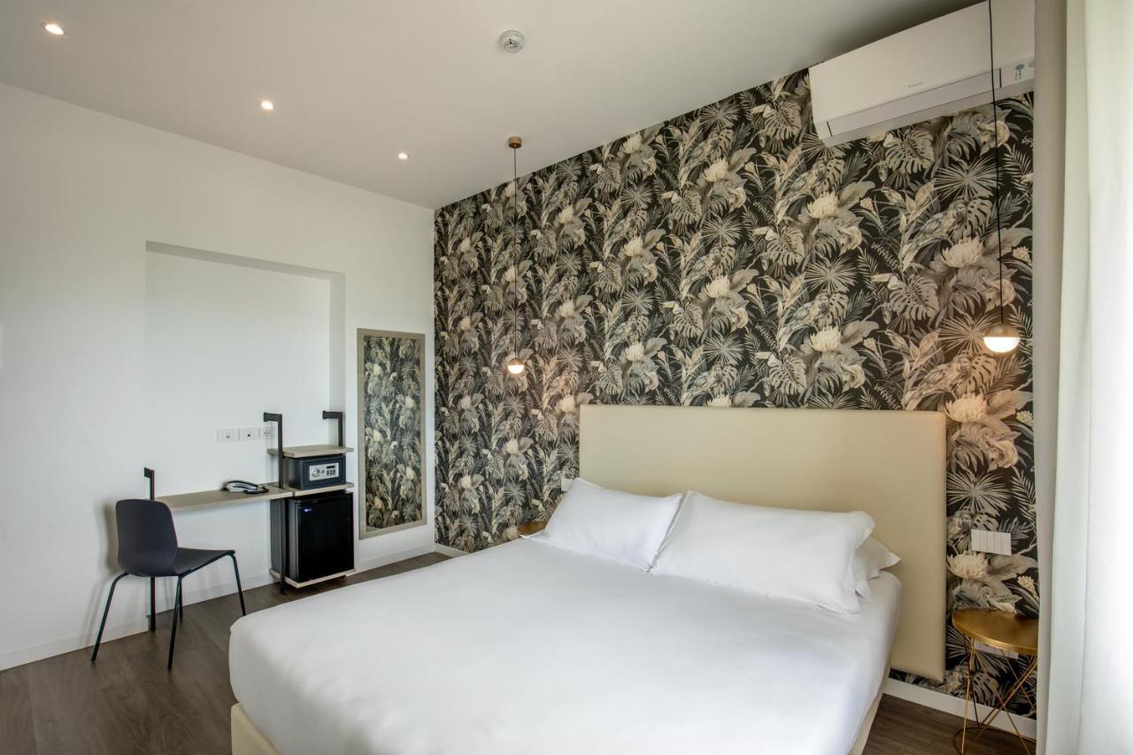 Hotel La Scaletta Lido di Ostia Eksteriør billede