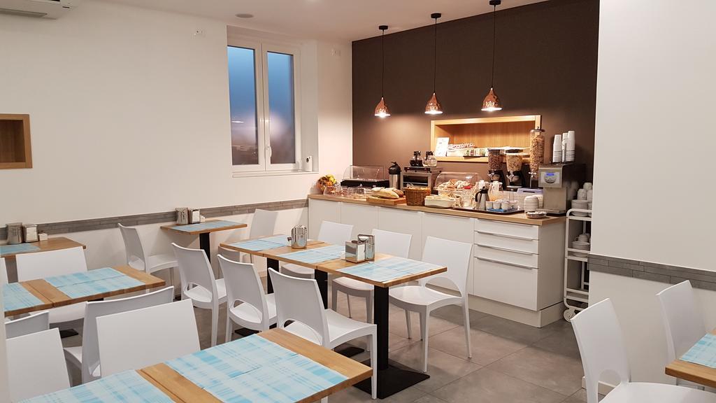 Hotel La Scaletta Lido di Ostia Eksteriør billede