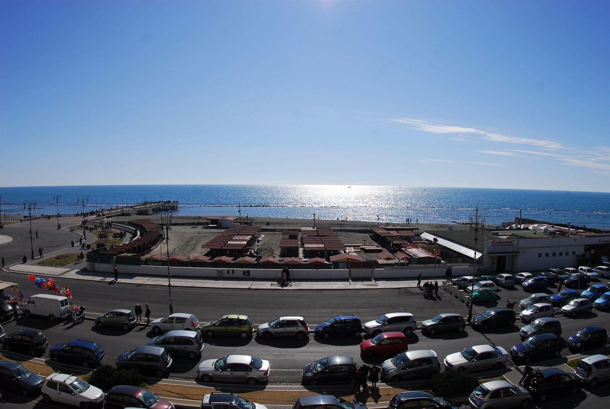 Hotel La Scaletta Lido di Ostia Eksteriør billede